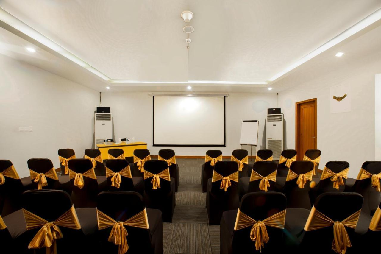 Hotel Sevn Legian